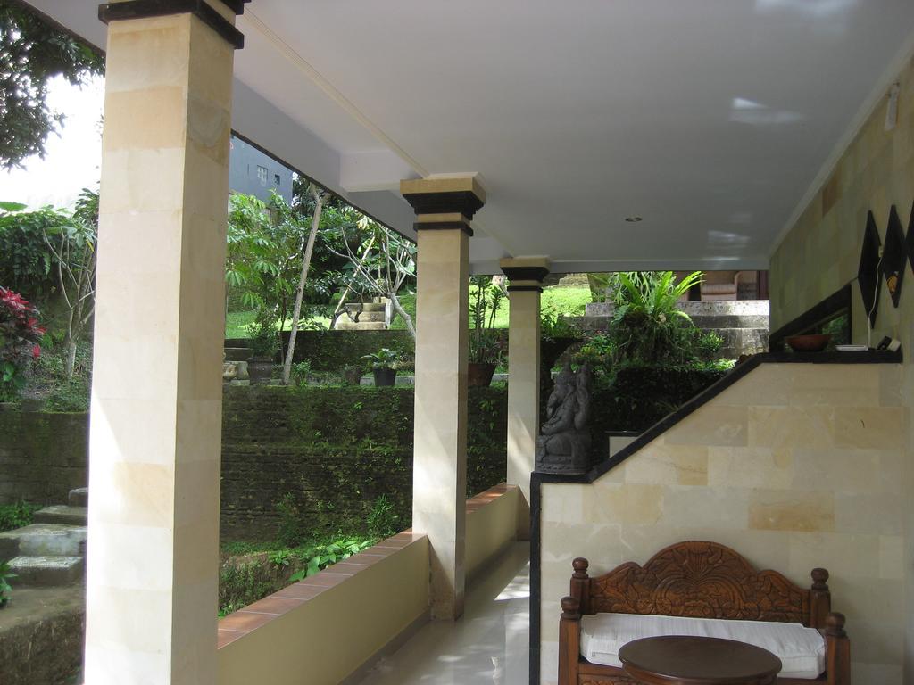 Ubud Wins Bungalow Exterior photo