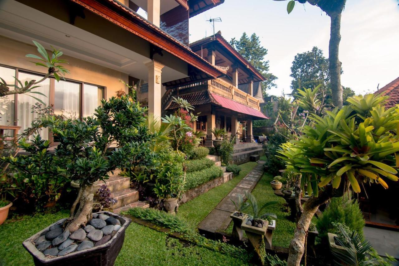 Ubud Wins Bungalow Exterior photo